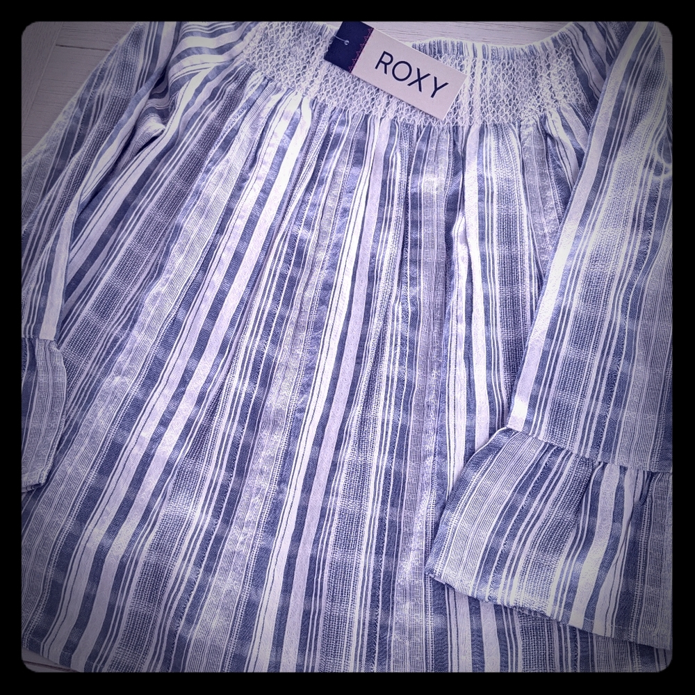 Roxy off shoulder blouse